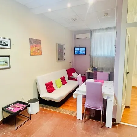 Apartment Vintage Inside City Galleria -