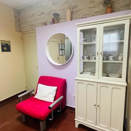 Apartment Vintage Inside City Galleria -